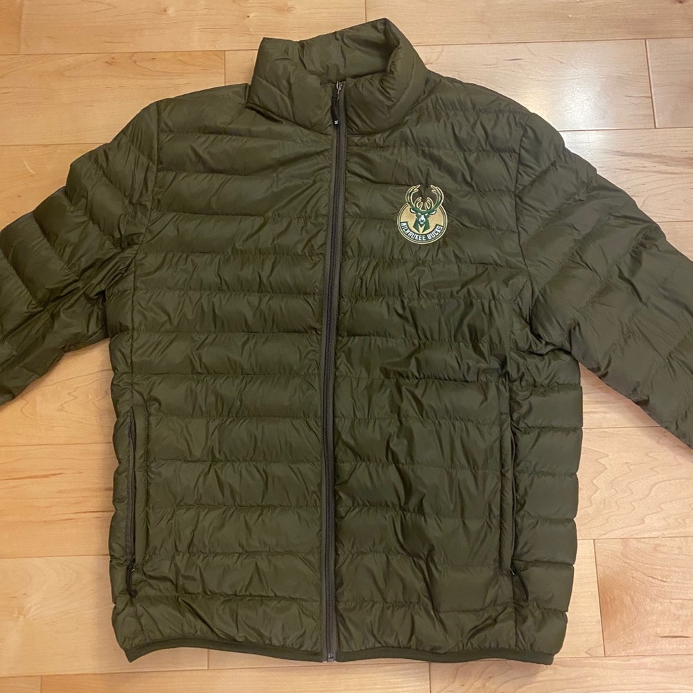 32 Degrees Bucks Puffer Jacket